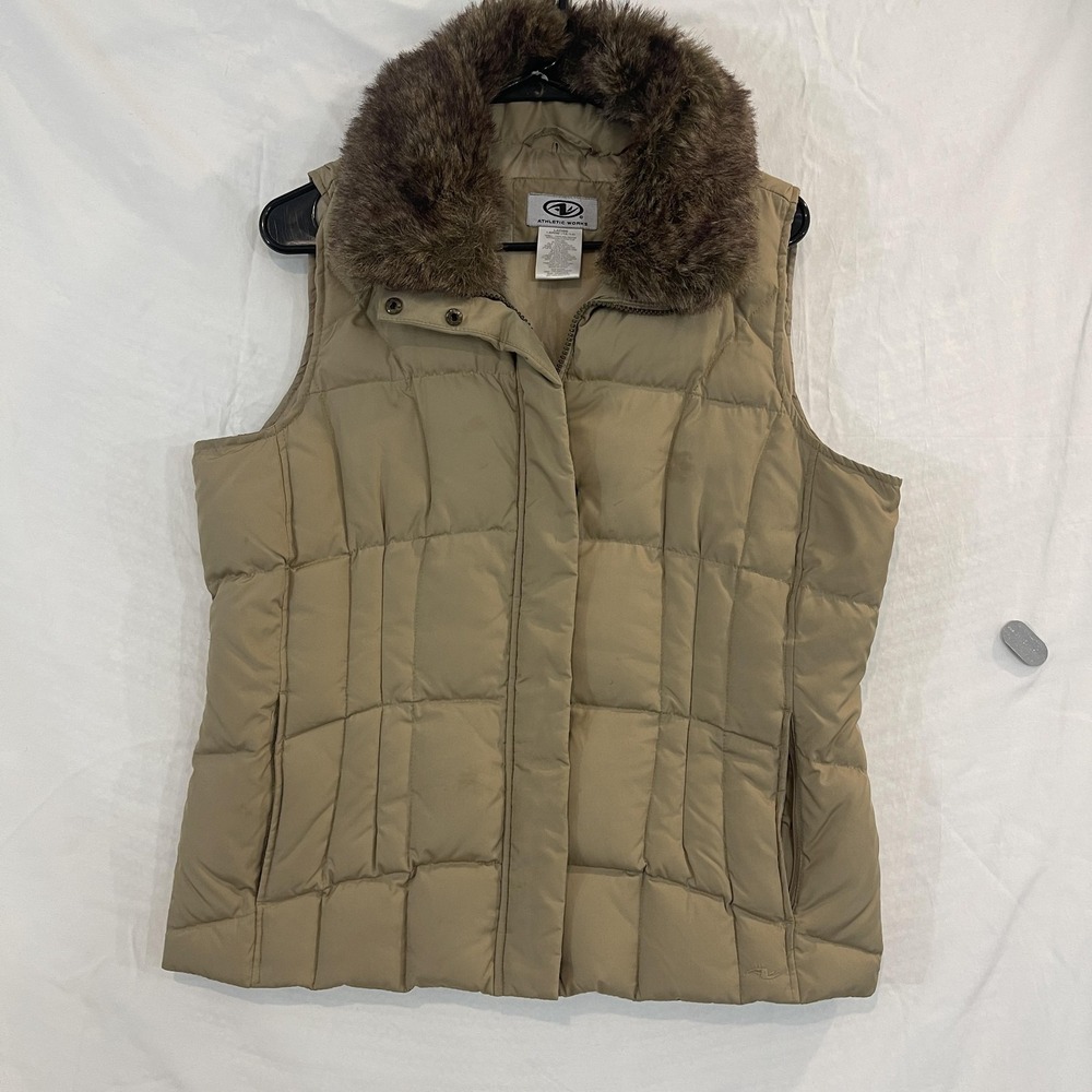 READ Athletic Works Vest Women Large Khaki Puffer Down Removable Faux Fur Collar